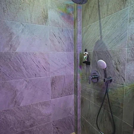 Lumeris Lakeview And *